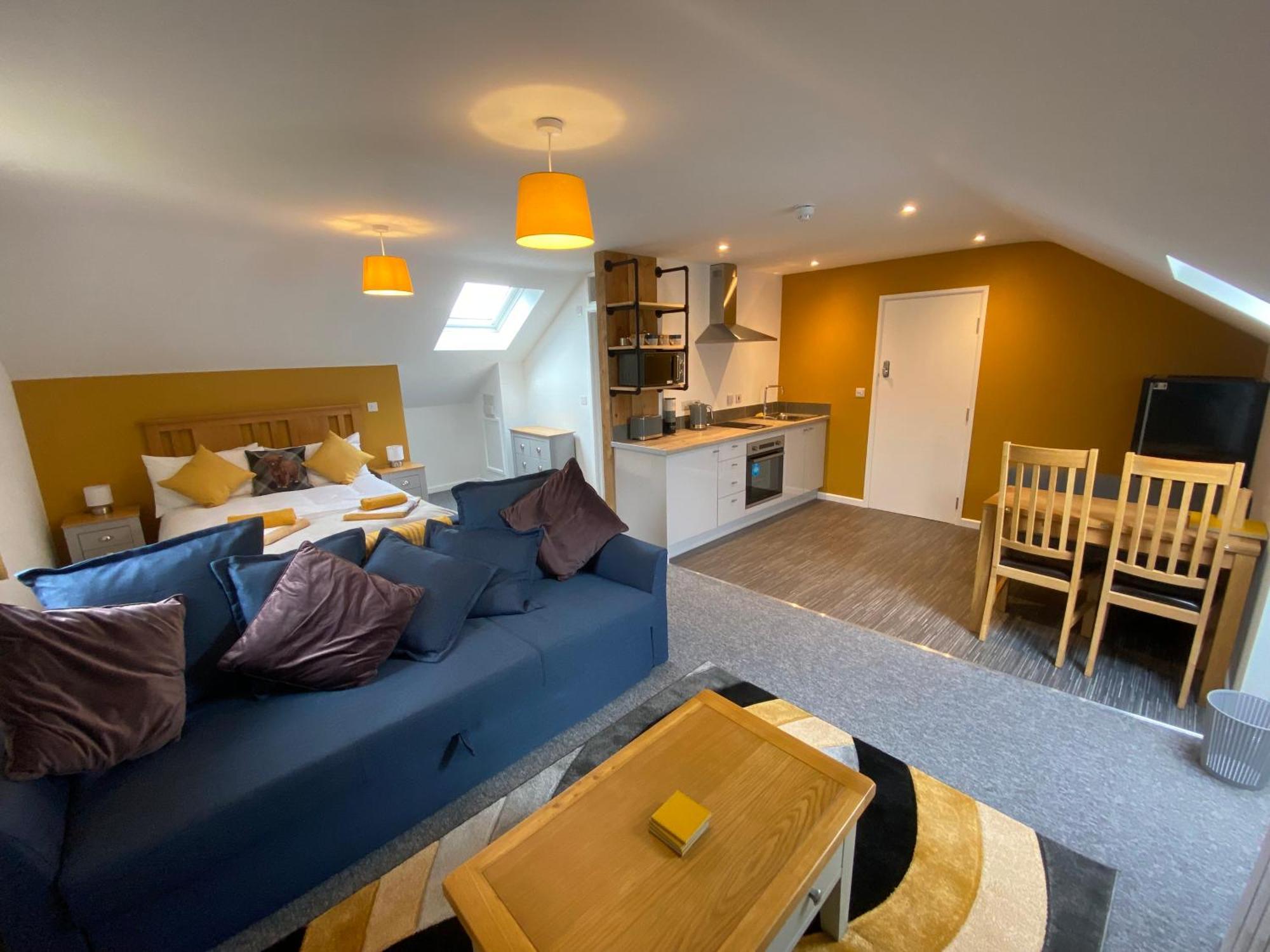Modern Studio Apartment Set Beneath The Black Mountains A Stones Throw From The Offas Dyke Path Clodock エクステリア 写真