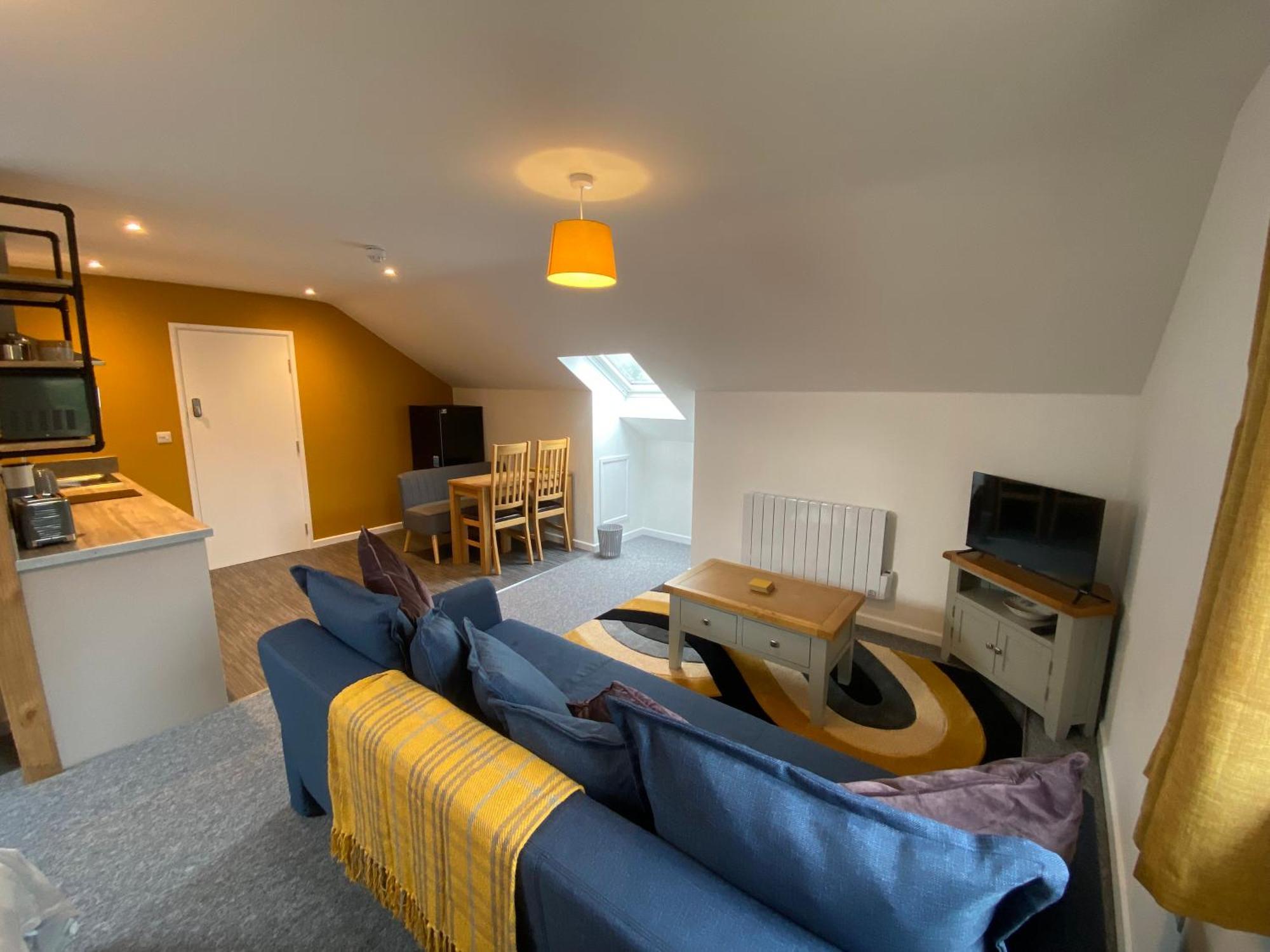 Modern Studio Apartment Set Beneath The Black Mountains A Stones Throw From The Offas Dyke Path Clodock エクステリア 写真
